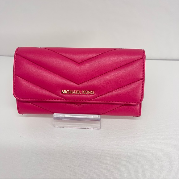Michael Kors Quilted Trifold Wallet Electric Pink
NWT - Picture 1 of 5
